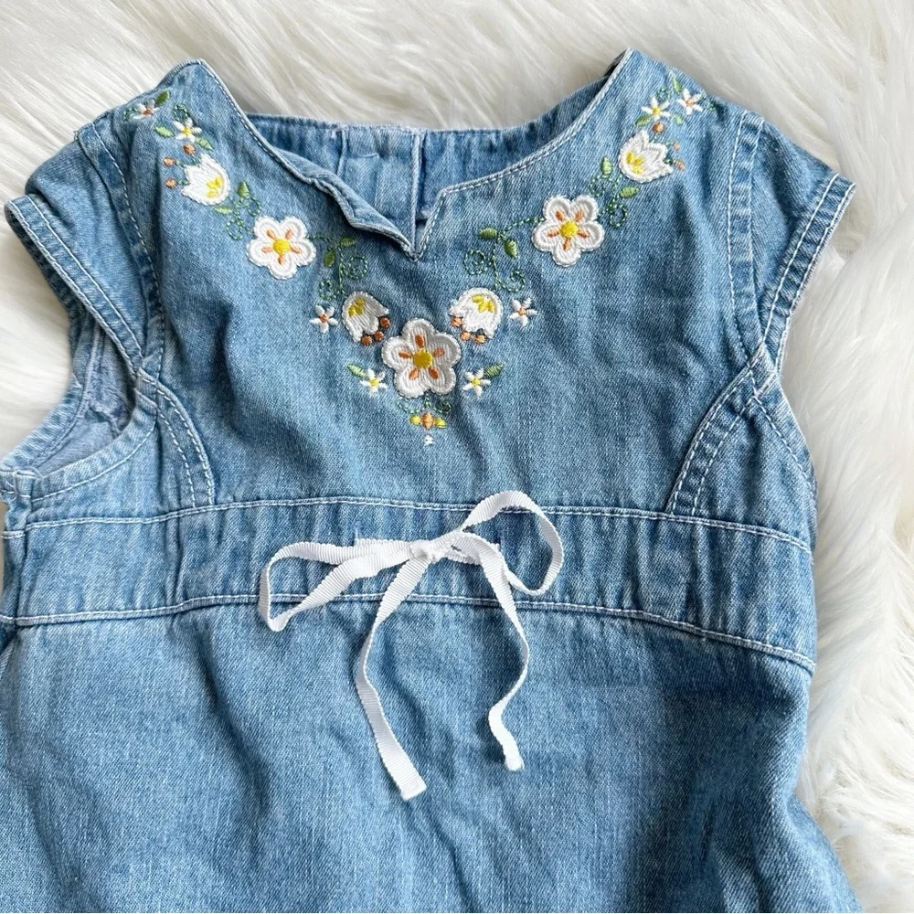 Vintage Osh Kosh Denim Embroidered Floral‎ Dress Size 4